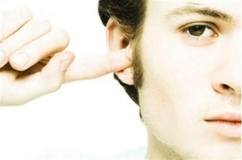 Điều trị ù tai bằng các massage và bấm huyệt