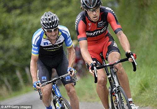 Cuarơ tham dự Tour de France đăng tải bức ảnh gây sốc - 2