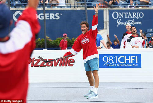 Federer luyện hockey để chinh phục Rogers Cup