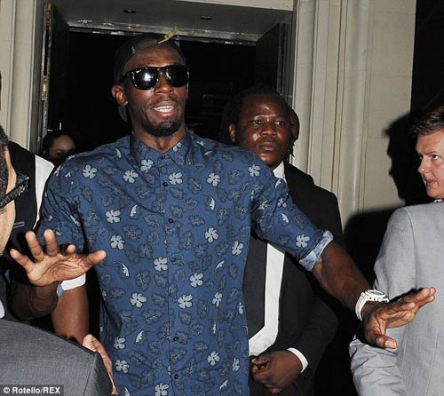 Usain Bolt ăn chơi thả phanh tại London - 5