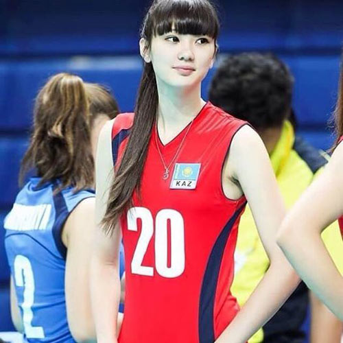 Á hậu thể thao Sochi đọ sắc cùng nữ thần bóng chuyền - 2