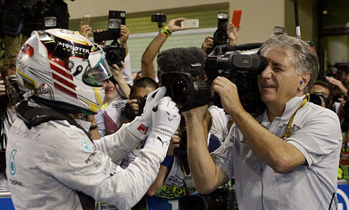 F1: Hamilton vỡ òa cảm xúc ngày vô địch thế giới - 6