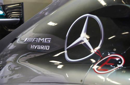 Bất đồng gay gắt về động cơ, Mercedes dọa bỏ F1