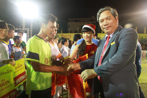Giải bóng đá Cúp Bia Sài Gòn 2014: Khởi động ngày hội tại Bình Thuận - 3