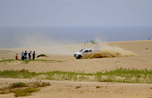 Giải đua xe địa hình trên cát: Còn đó những hấp dẫn… - 8