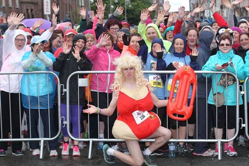 Giải marathon có số lượng thí sinh nữ "khổng lồ" - 7