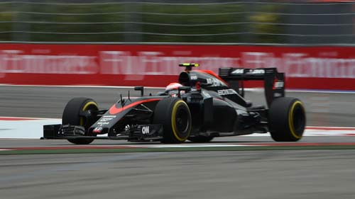 McLaren: Không có đất diễn cho tài năng trẻ - 3